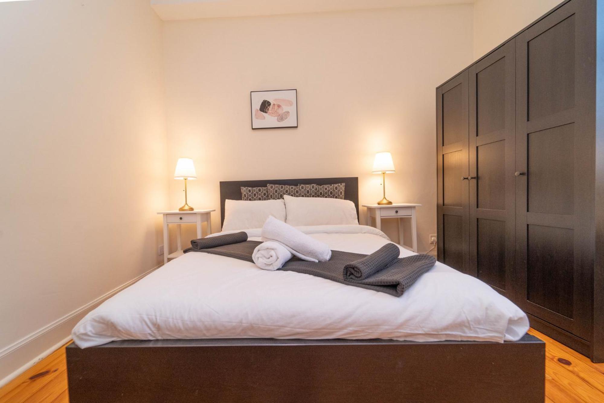 Large City Corner Apartment エディンバラ エクステリア 写真