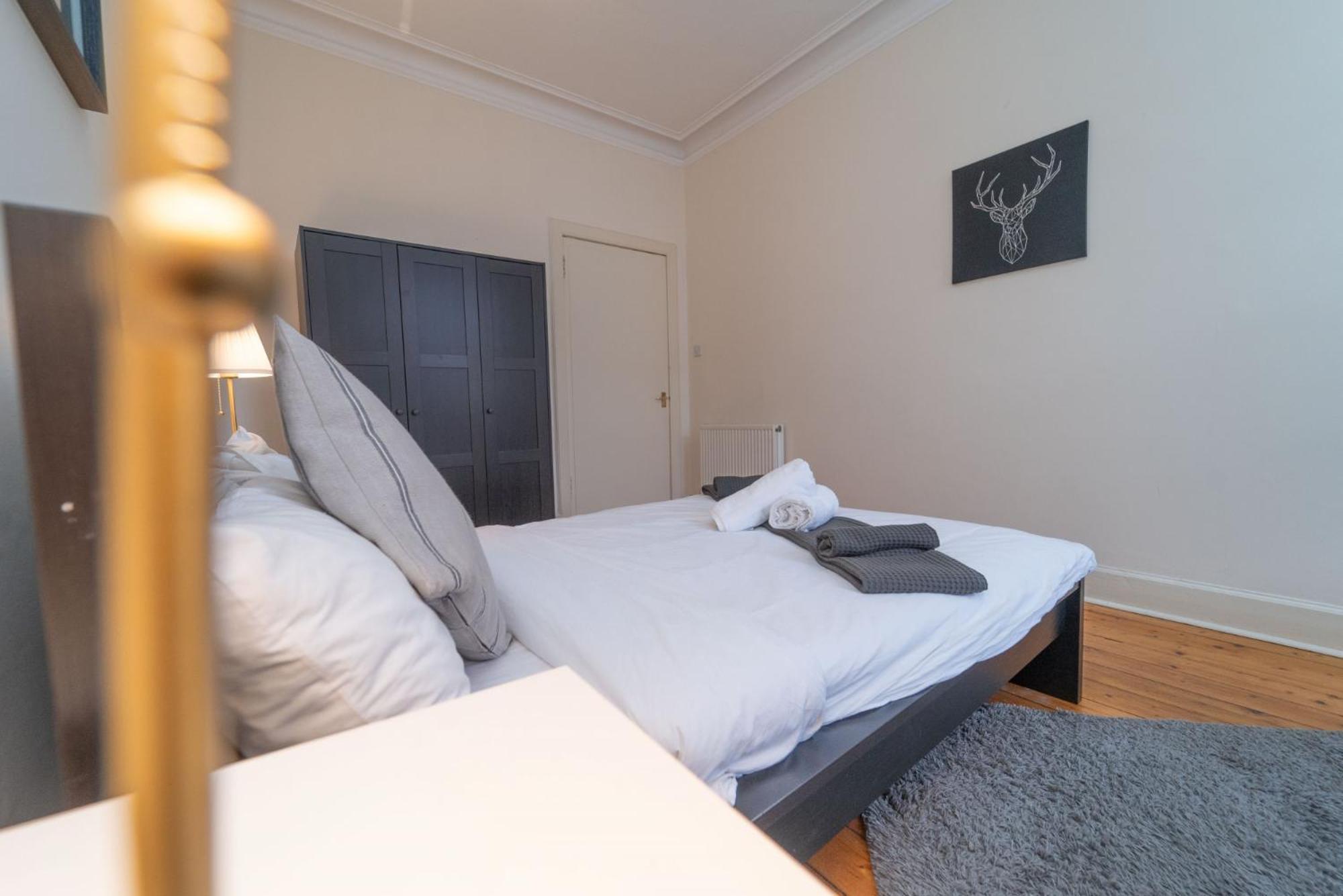 Large City Corner Apartment エディンバラ エクステリア 写真