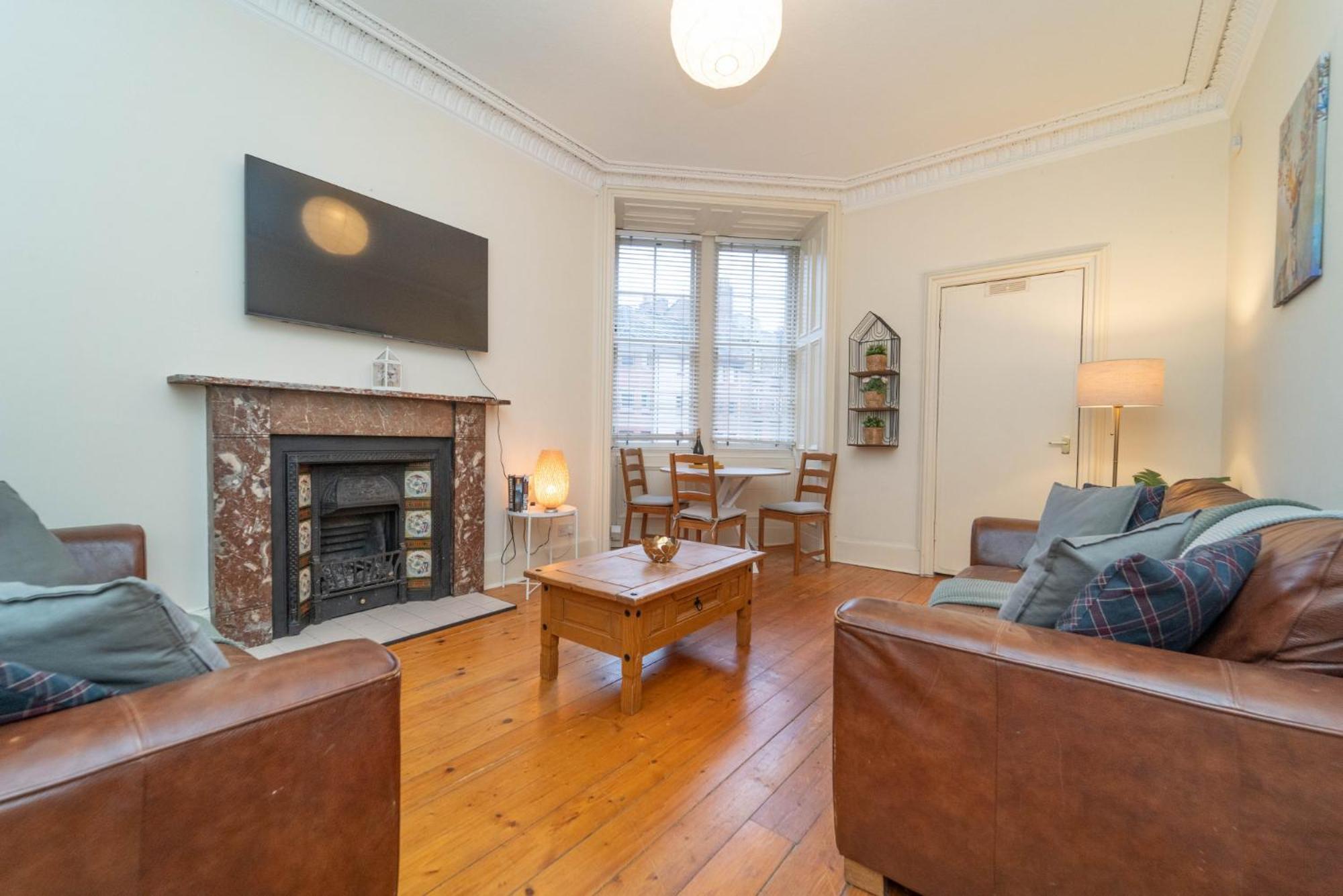 Large City Corner Apartment エディンバラ エクステリア 写真